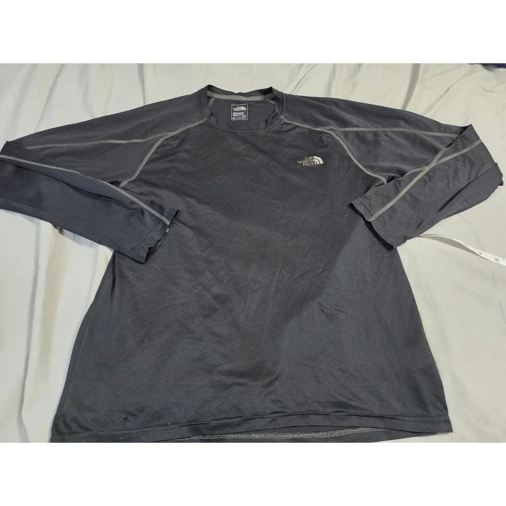 The North Face Mens FlashDry Long Sleeve Shirt Gray Athletic Crew Neck Small